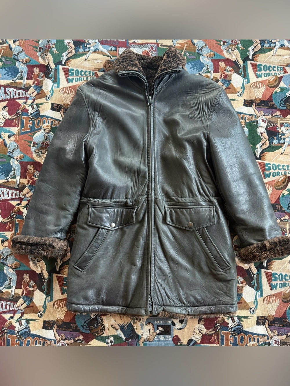 Vintage 90s Women’s Black Leather Jacket With Reversible Faux Fur Cheetah Print